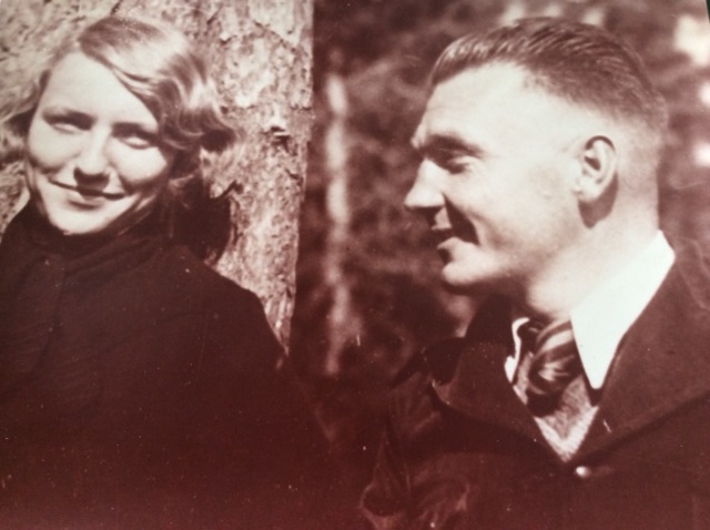 Marina un Roberts Ozoli drīz pēc kāzām ap 1937. gadu 